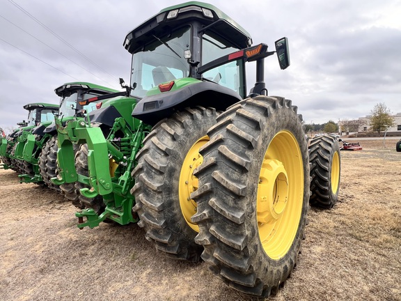 2022 John Deere 8R 340 Photo 3