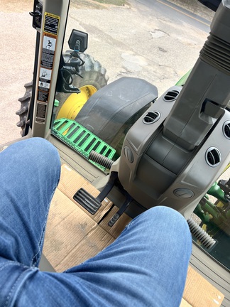 2022 John Deere 8R 340 Photo 10