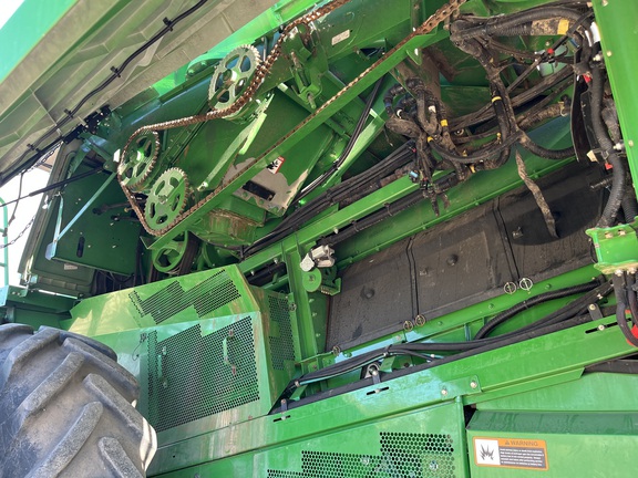 2013 John Deere S690 - Photo22