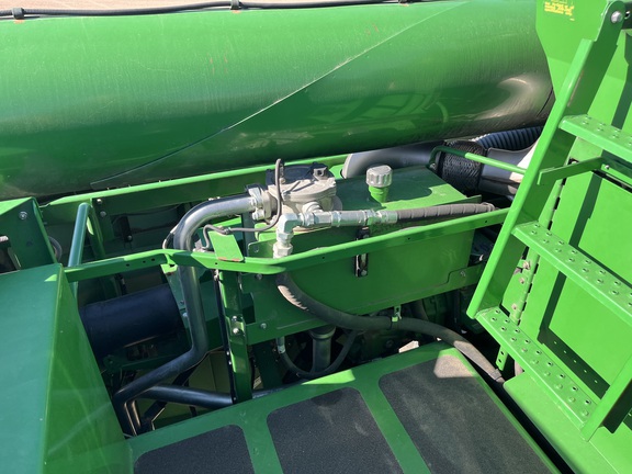 2013 John Deere S690 - Photo26