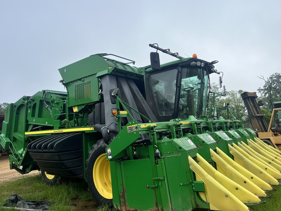 2020 John Deere CP690 Photo 8