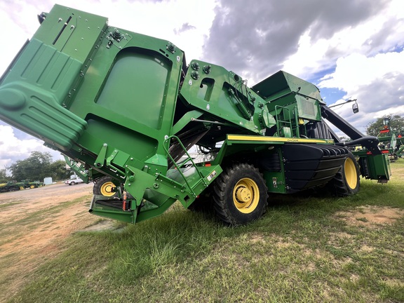 2020 John Deere CP690 Photo 6