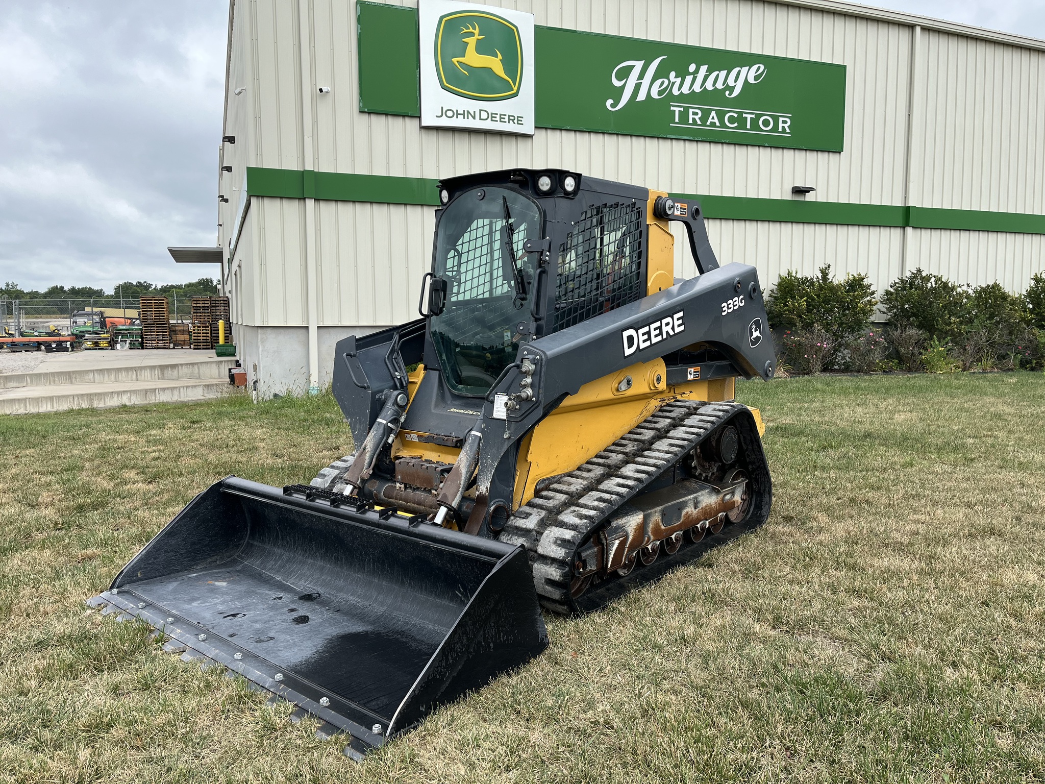  2019 John Deere 333G at Heritage Tractor in Adrian, MO