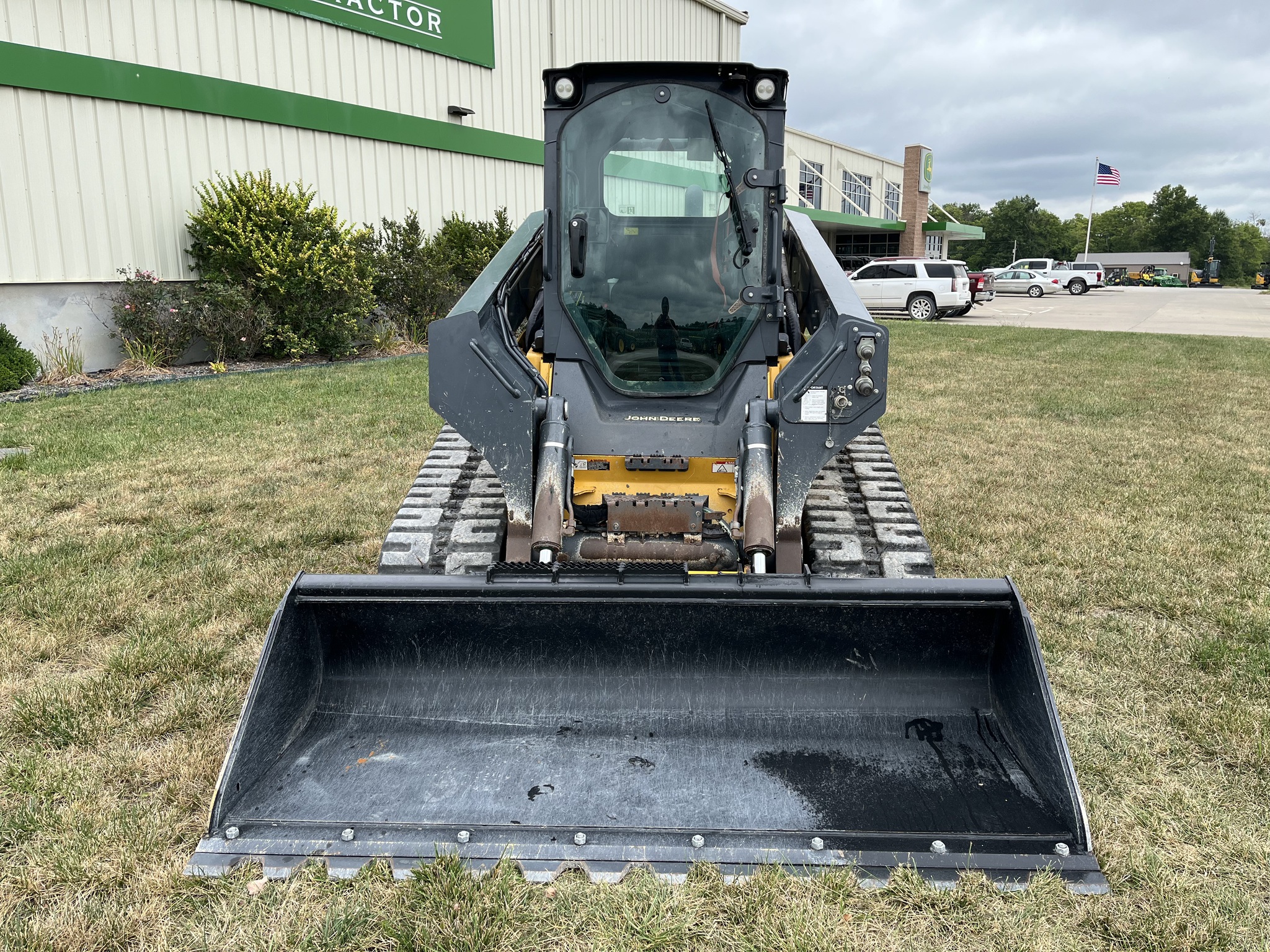  2019 John Deere 333G at Heritage Tractor in Adrian, MO