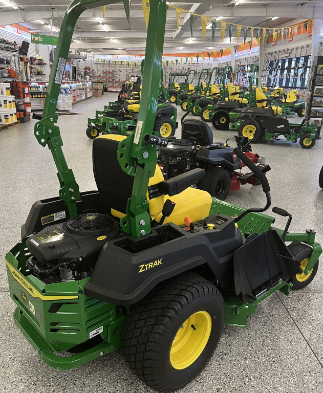 2025 John Deere Z515E Image 3