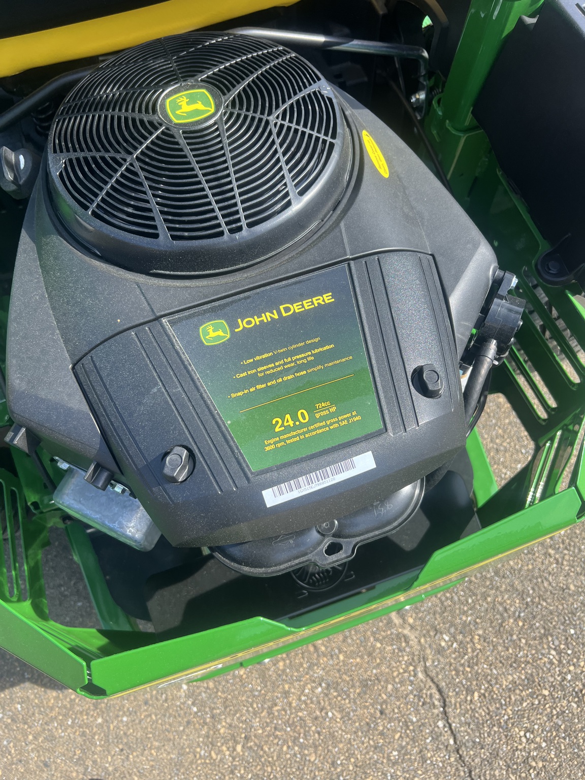 2025 John Deere Z515E Image 7