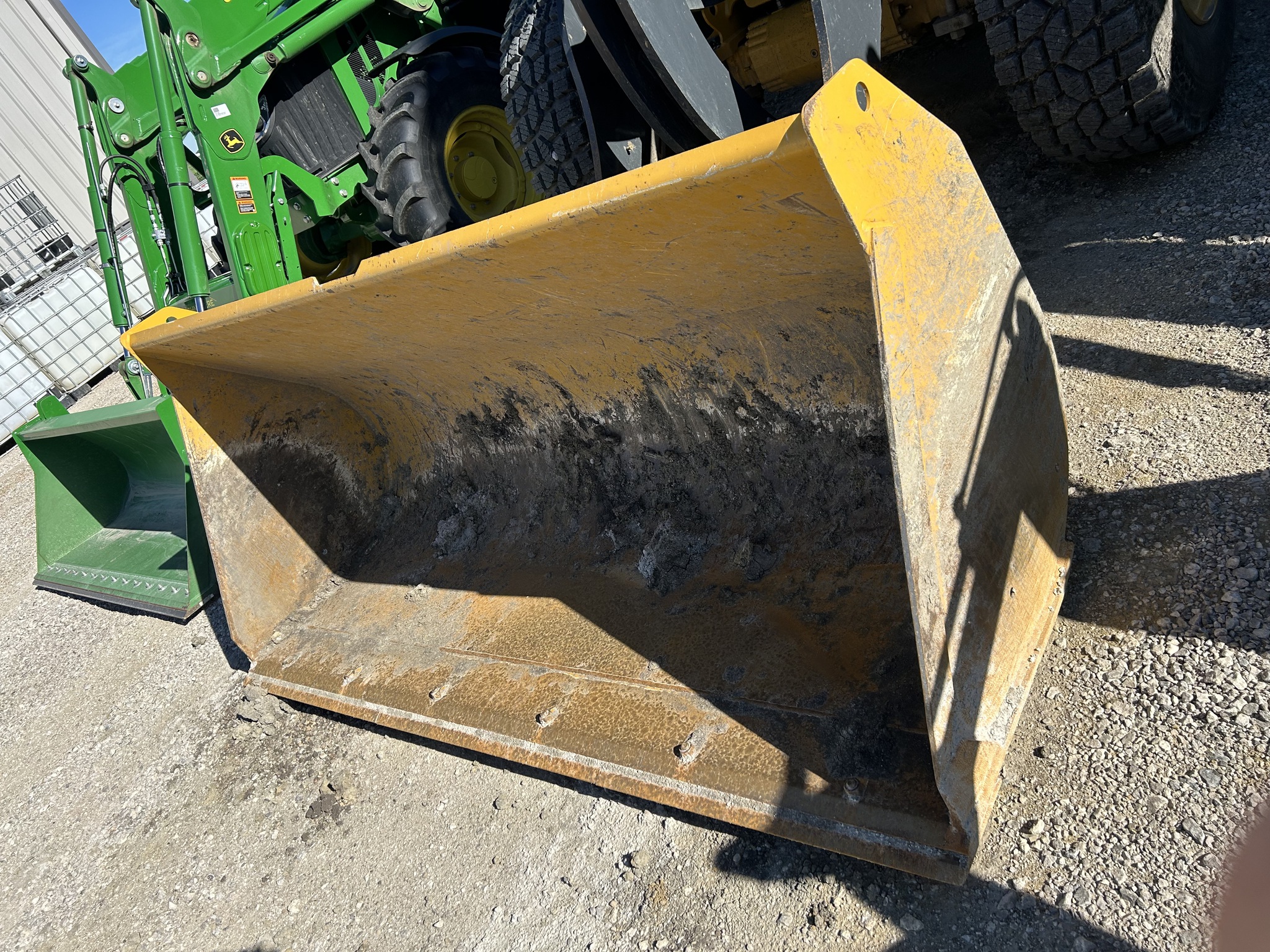  2023 John Deere 344L at Heritage Tractor in Brimfield, IL