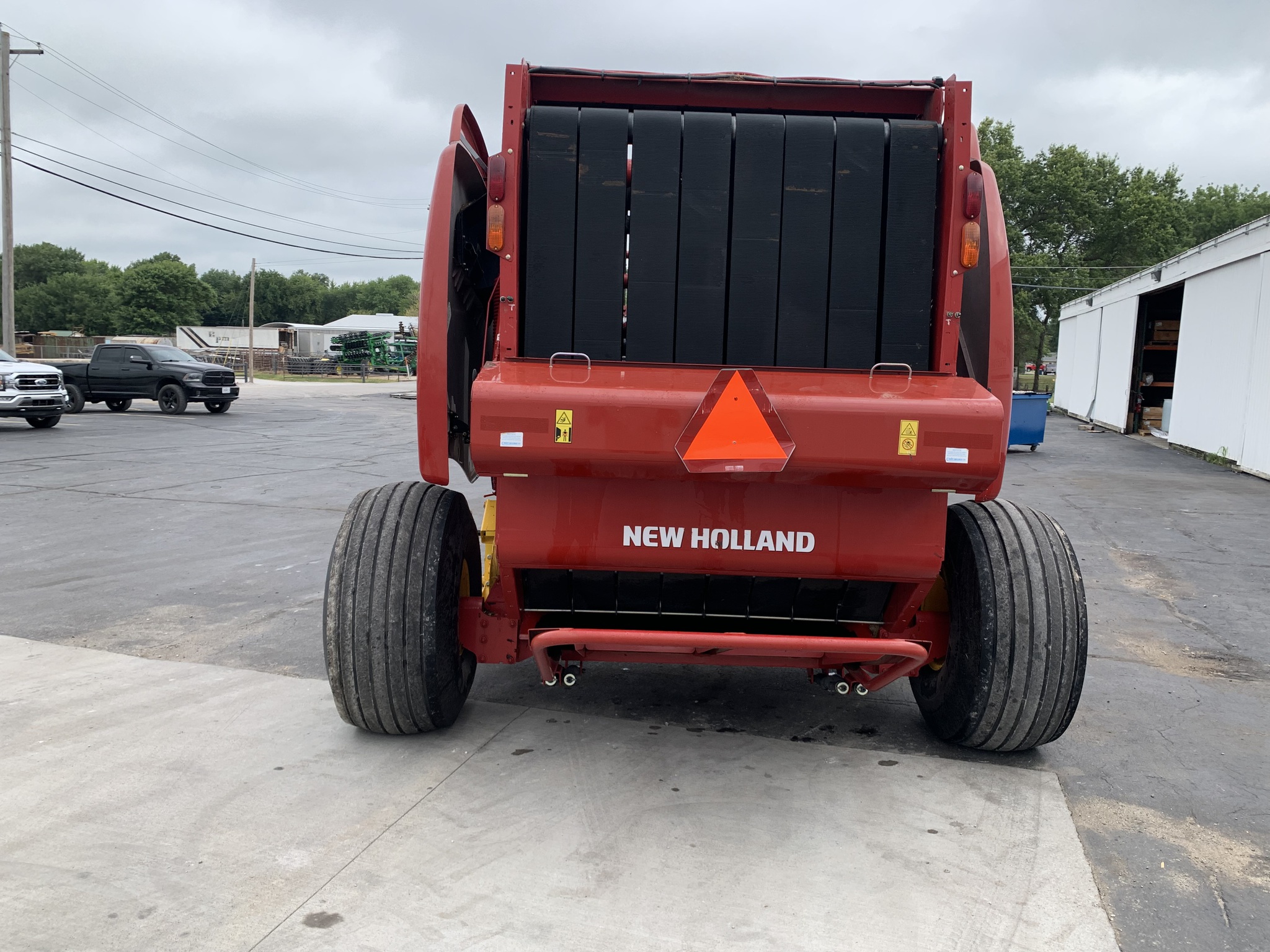  2020 New Holland Rollbelt 560 at Heritage Tractor in Lamar, MO