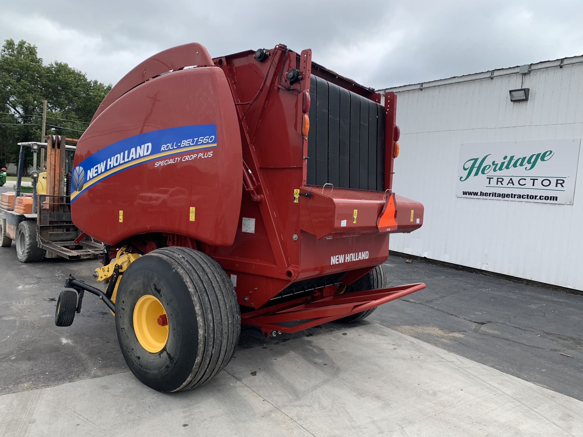  2020 New Holland Rollbelt 560 at Heritage Tractor in Lamar, MO