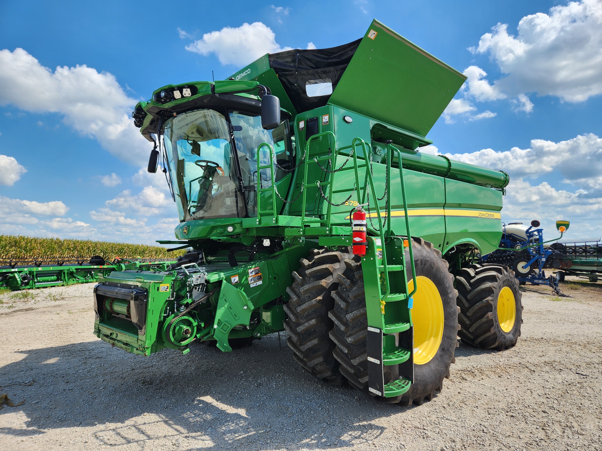  2024 John Deere S780 at Heritage Tractor in Kewanee, IL