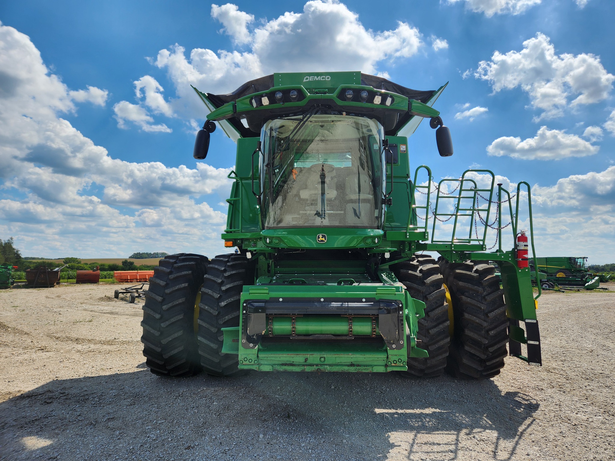  2024 John Deere S780 at Heritage Tractor in Kewanee, IL