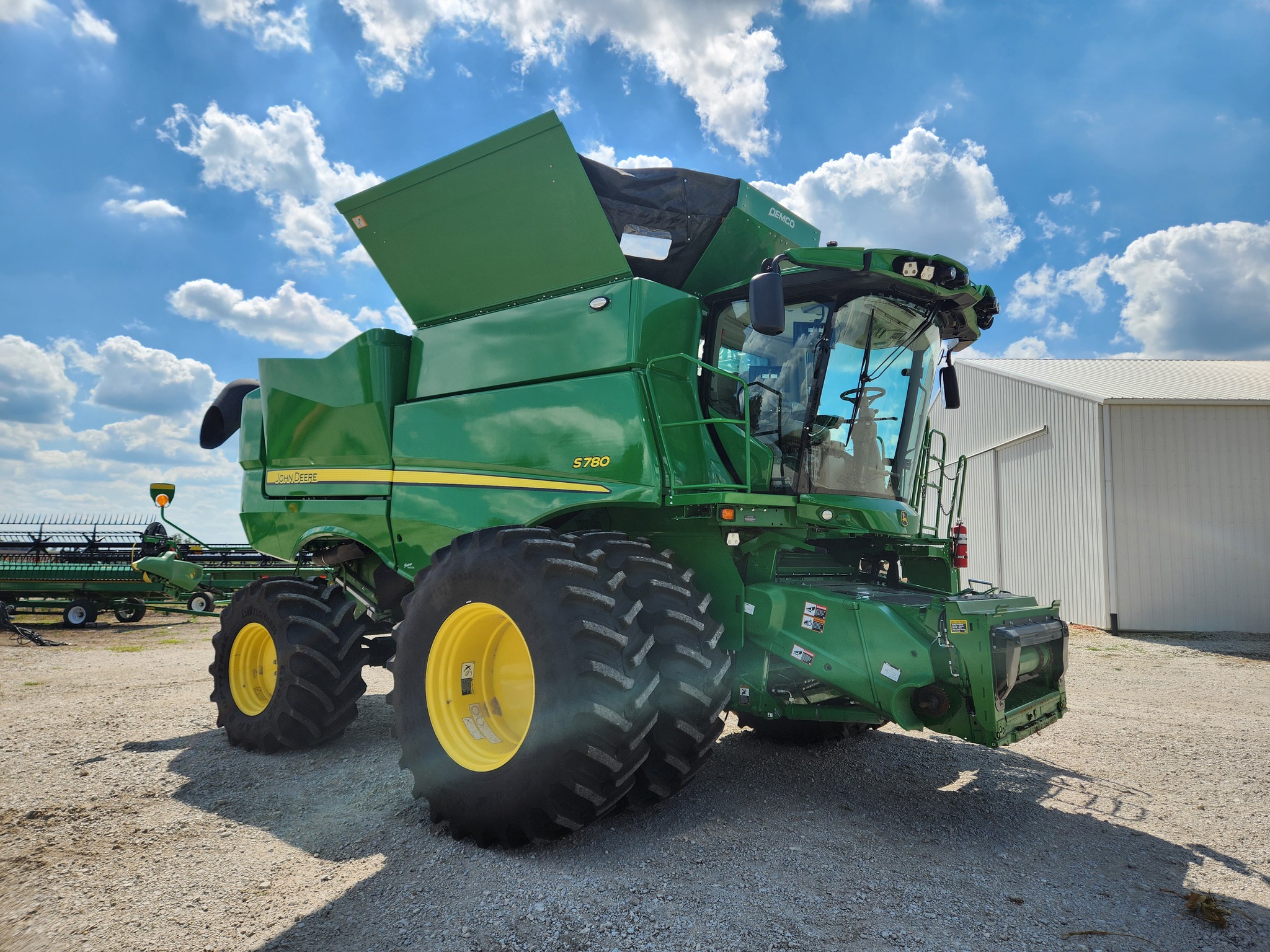  2024 John Deere S780 at Heritage Tractor in Kewanee, IL