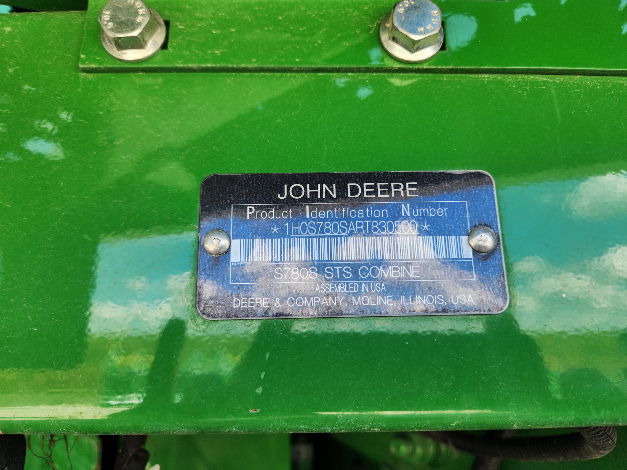  2024 John Deere S780 at Heritage Tractor in Kewanee, IL