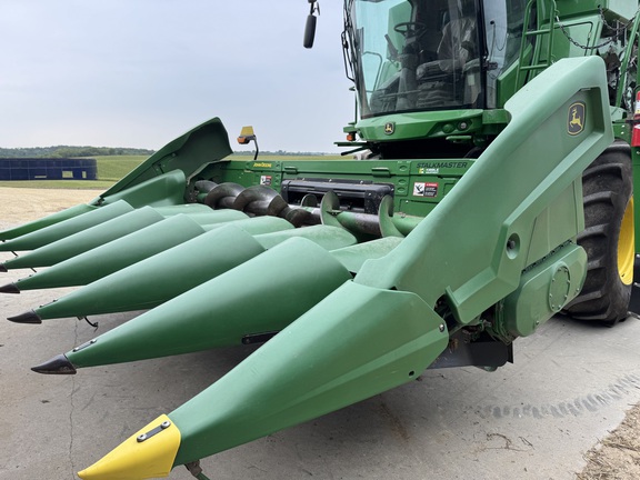  John Deere C6R