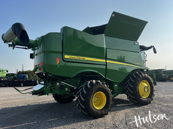 Photo of 2023 John Deere S780