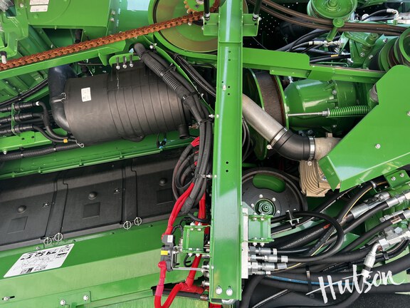 Photo of 2023 John Deere S780