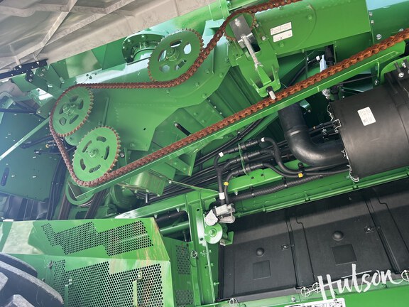 Photo of 2023 John Deere S780