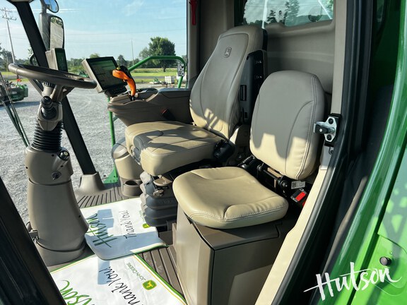 Photo of 2023 John Deere S780