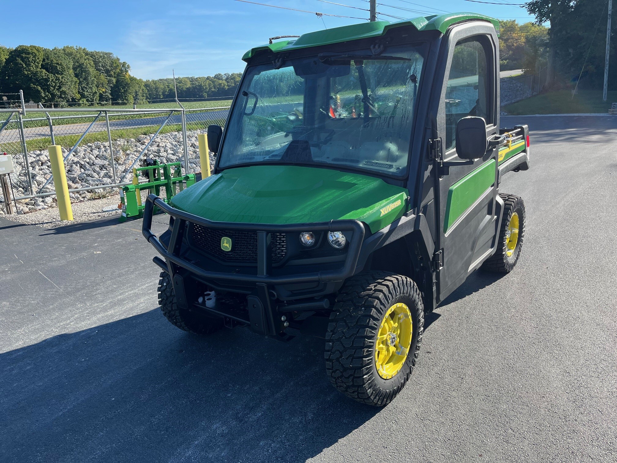 2024 John Deere XUV 835R Image 11