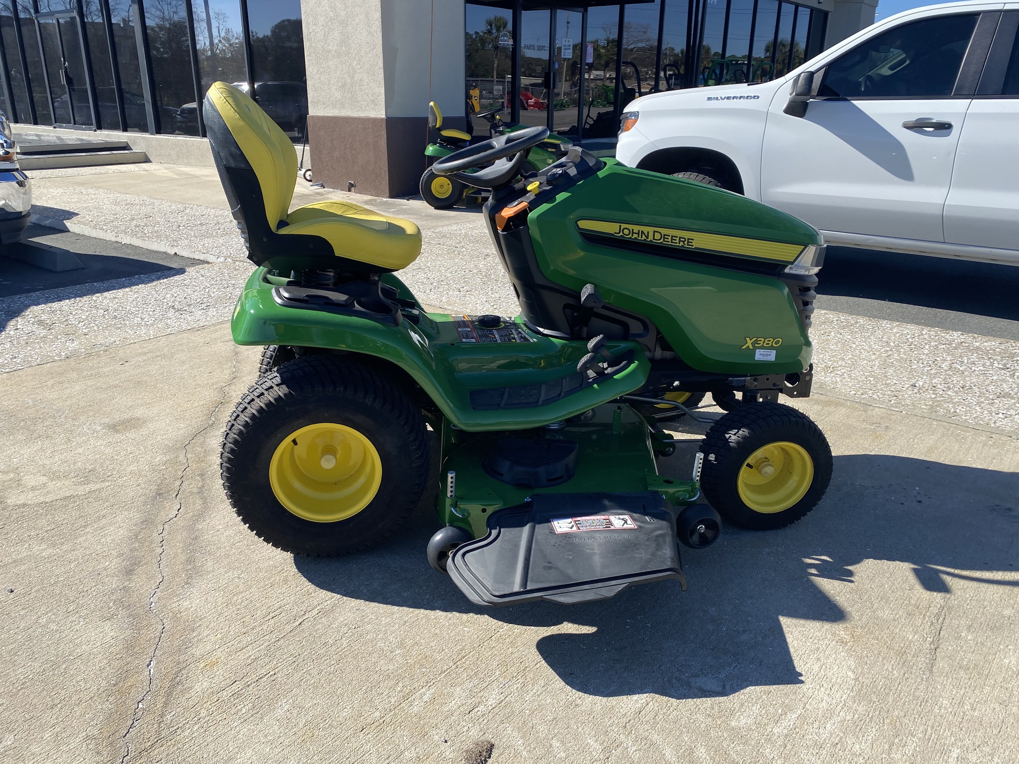2023 John Deere X380 Image 2