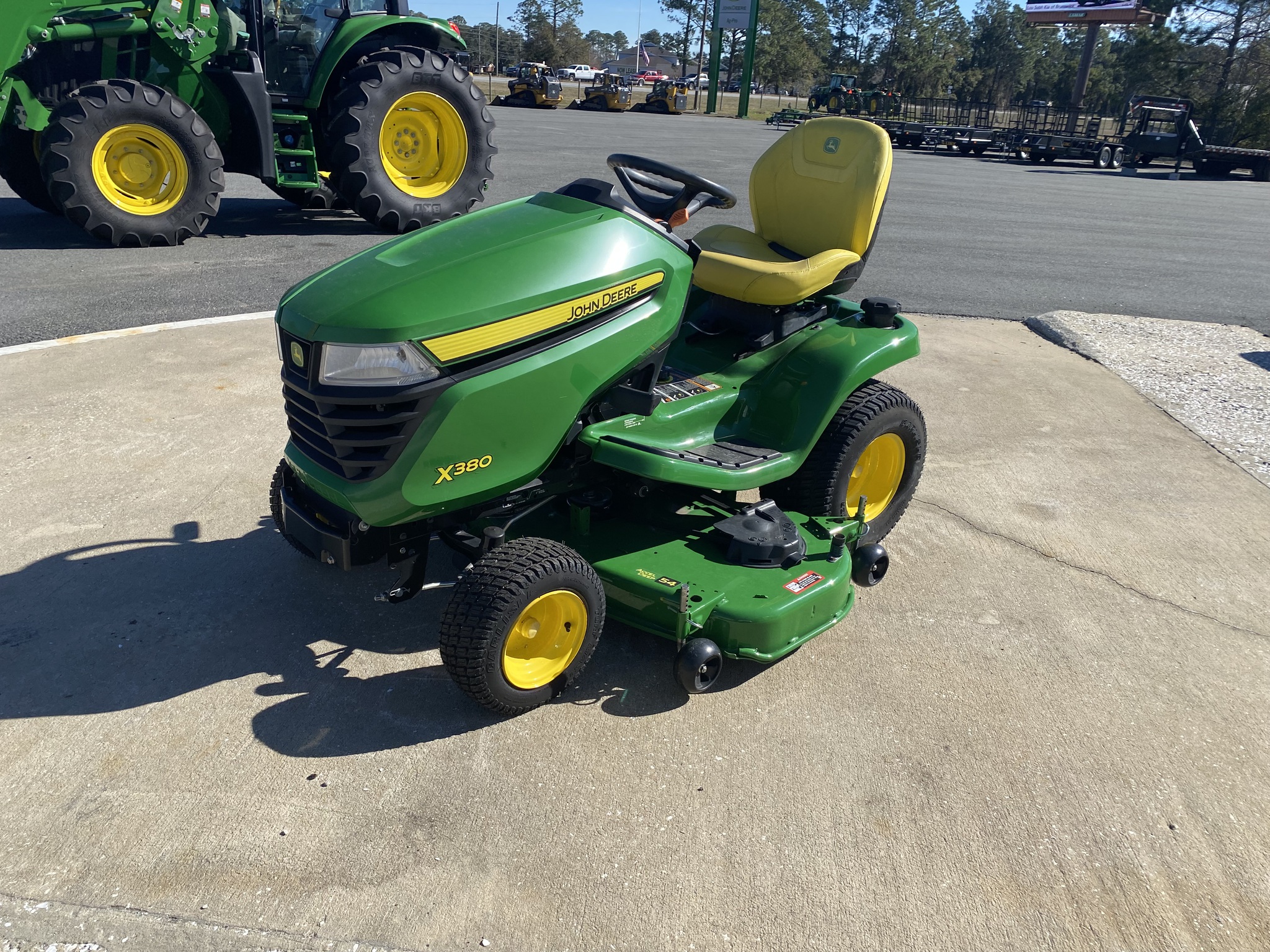 2023 John Deere X380 Image 3
