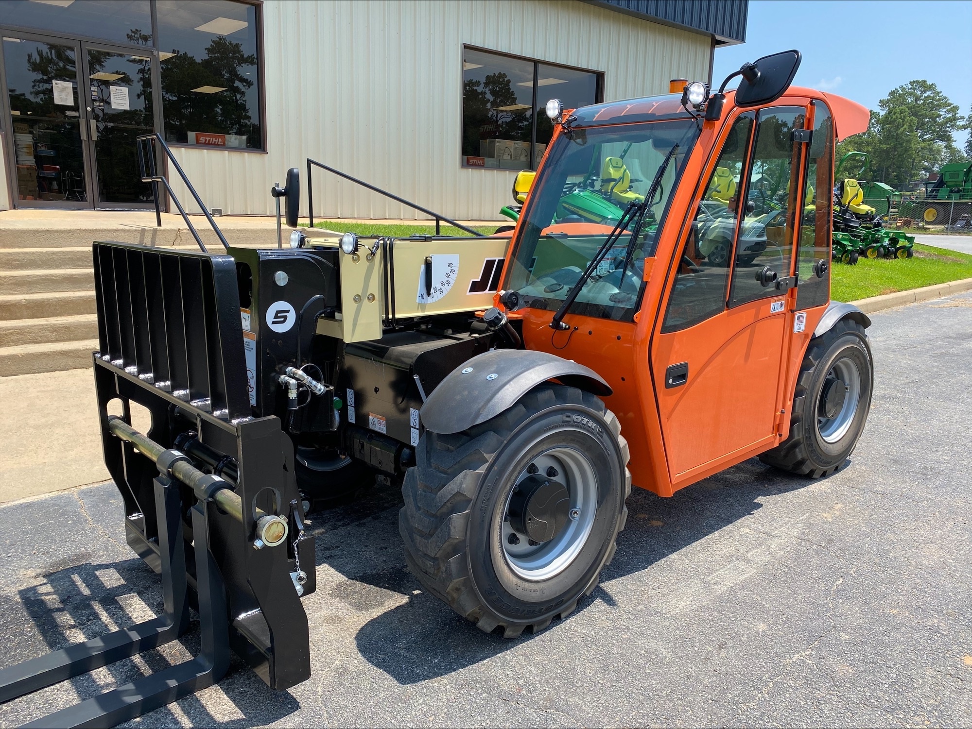 2025 JLG G5-18A Image 4