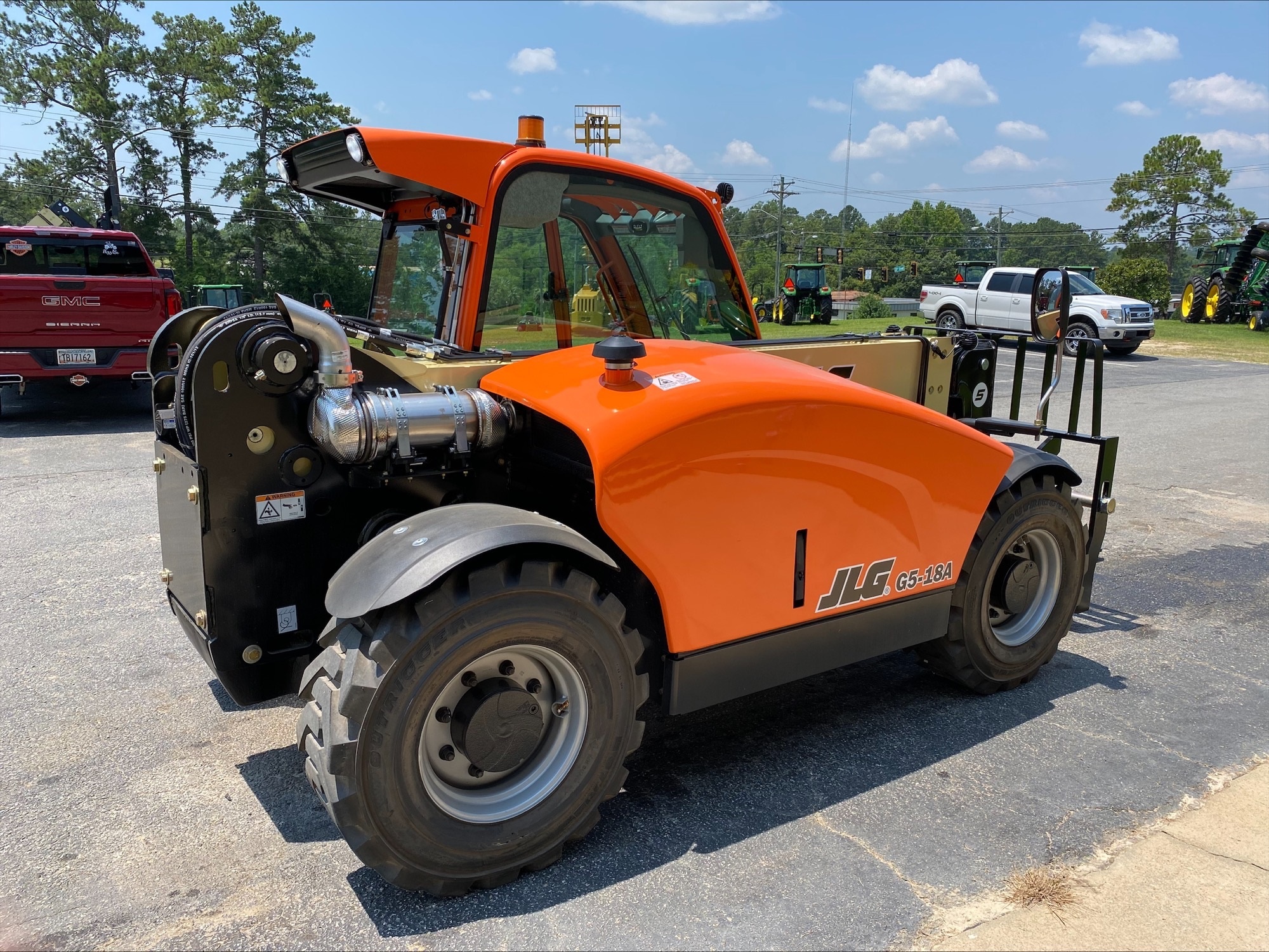 2025 JLG G5-18A Image 9