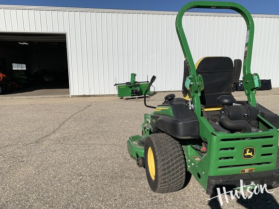 Photo of 2023 John Deere Z930R