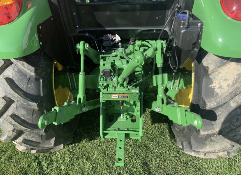2025 John Deere 5067E Image 6