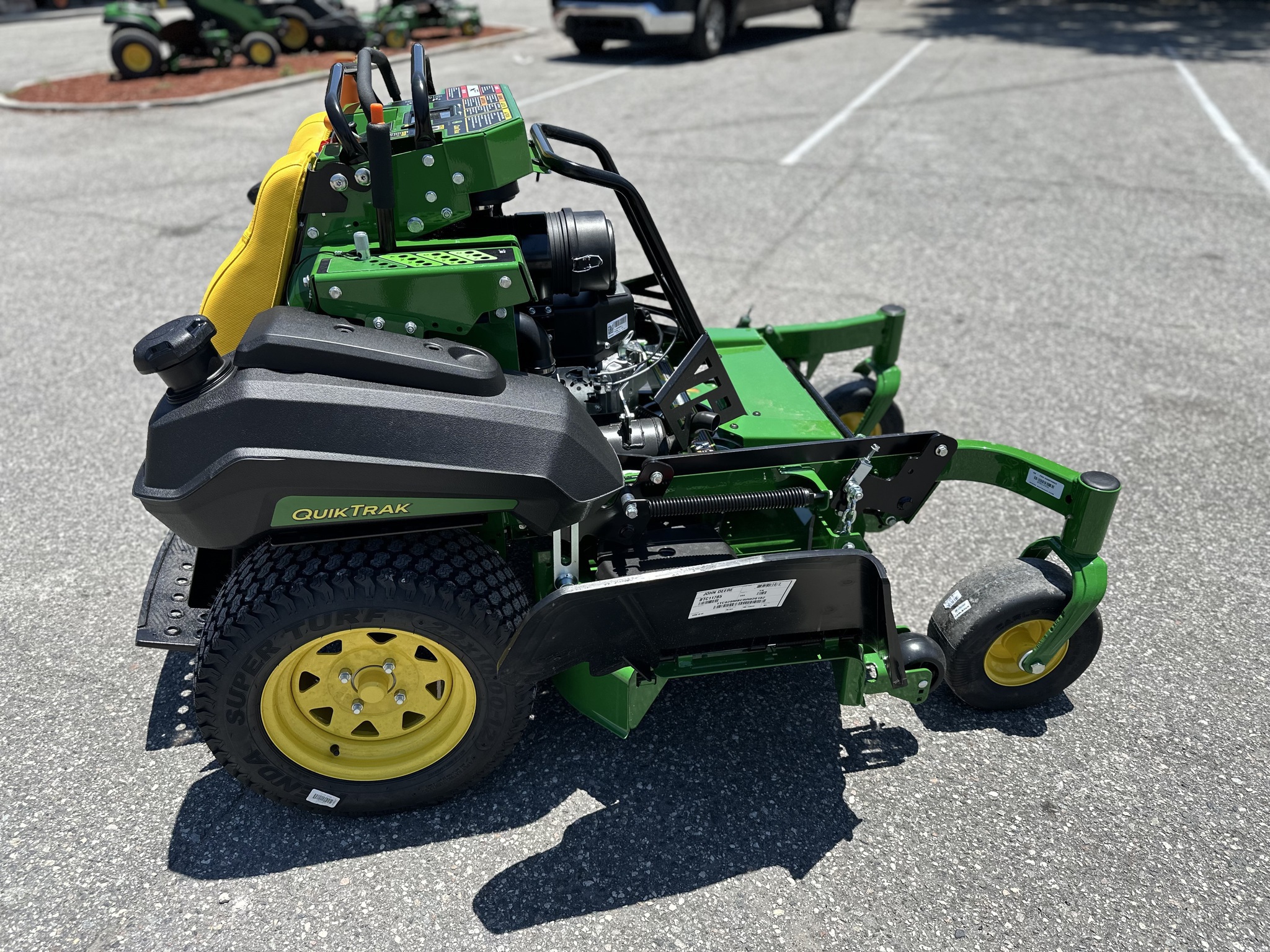 2025 John Deere Q820M Image 4
