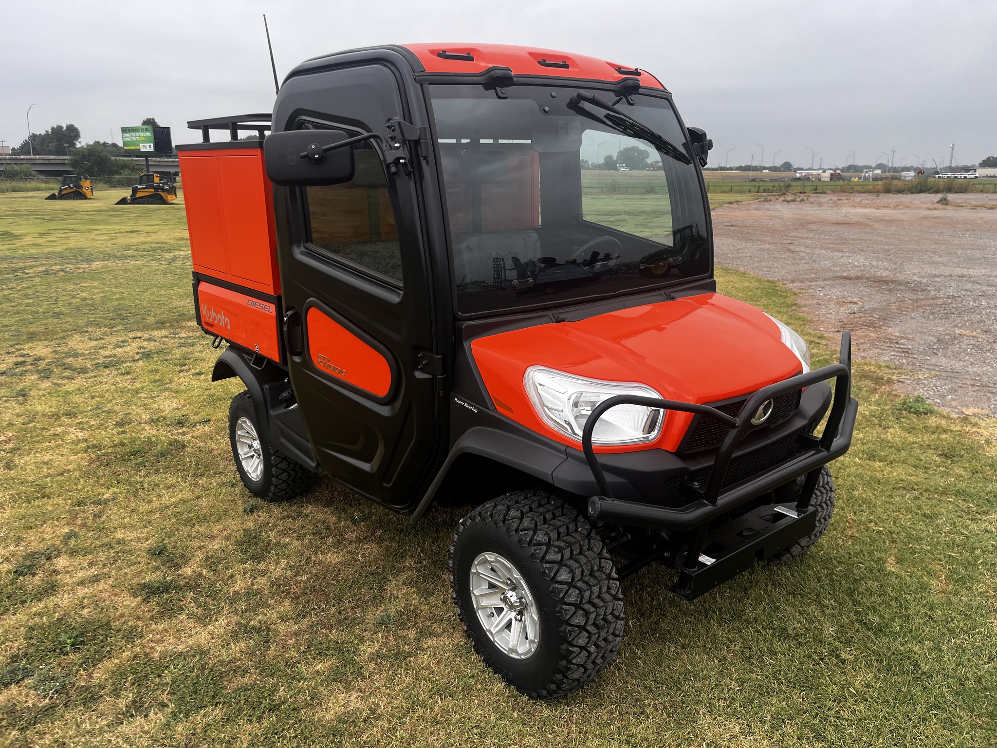 2024 Kubota RTV-X1100 Image 3