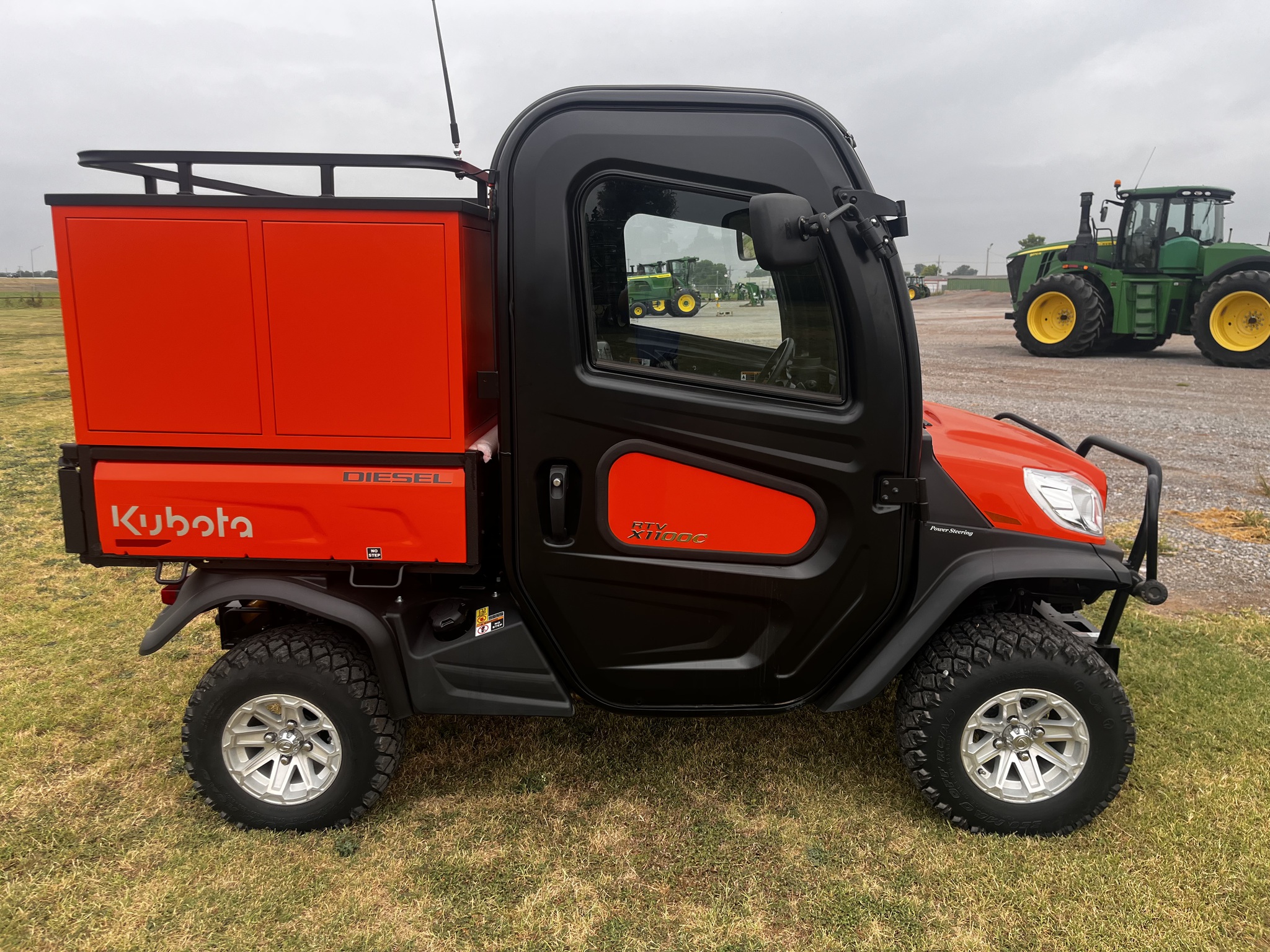 2024 Kubota RTV-X1100 Image 1