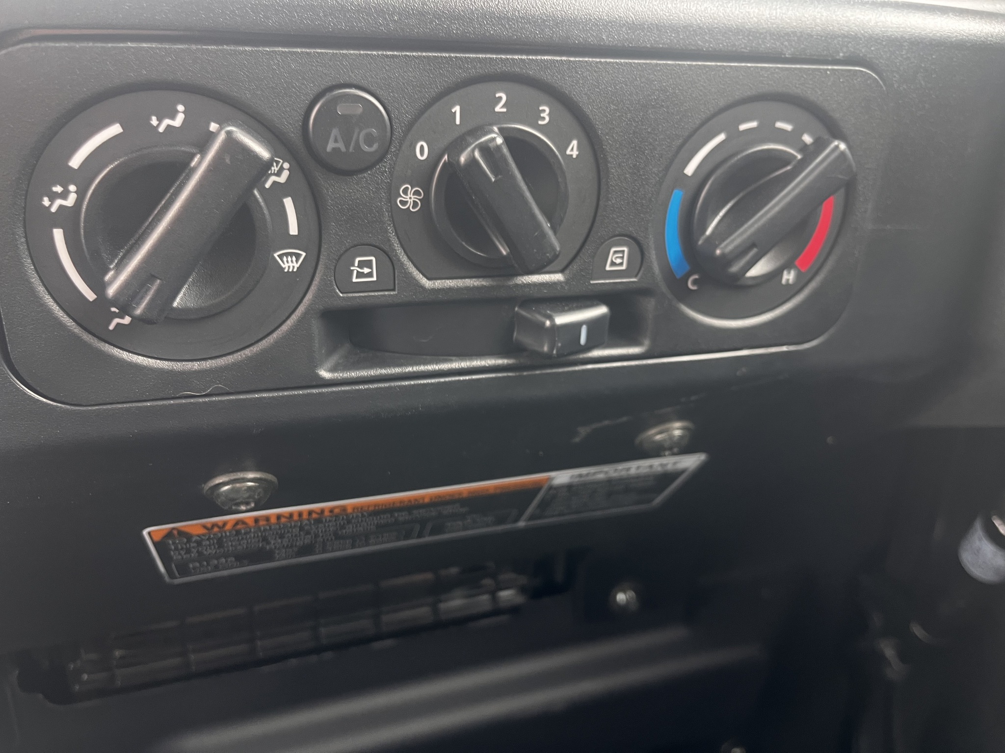 2024 Kubota RTV-X1100 Image 12