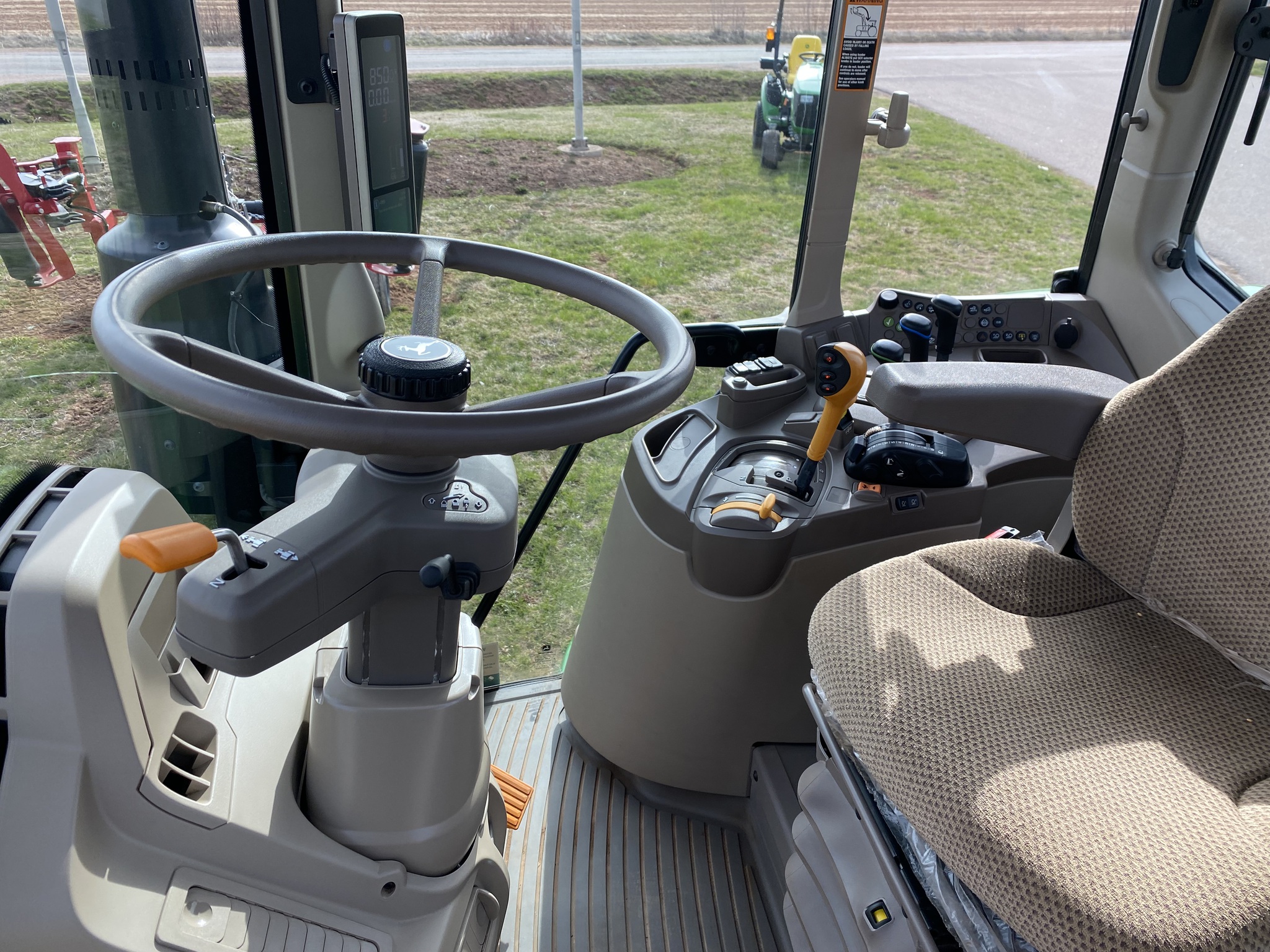 2023 John Deere 6110M Image 13