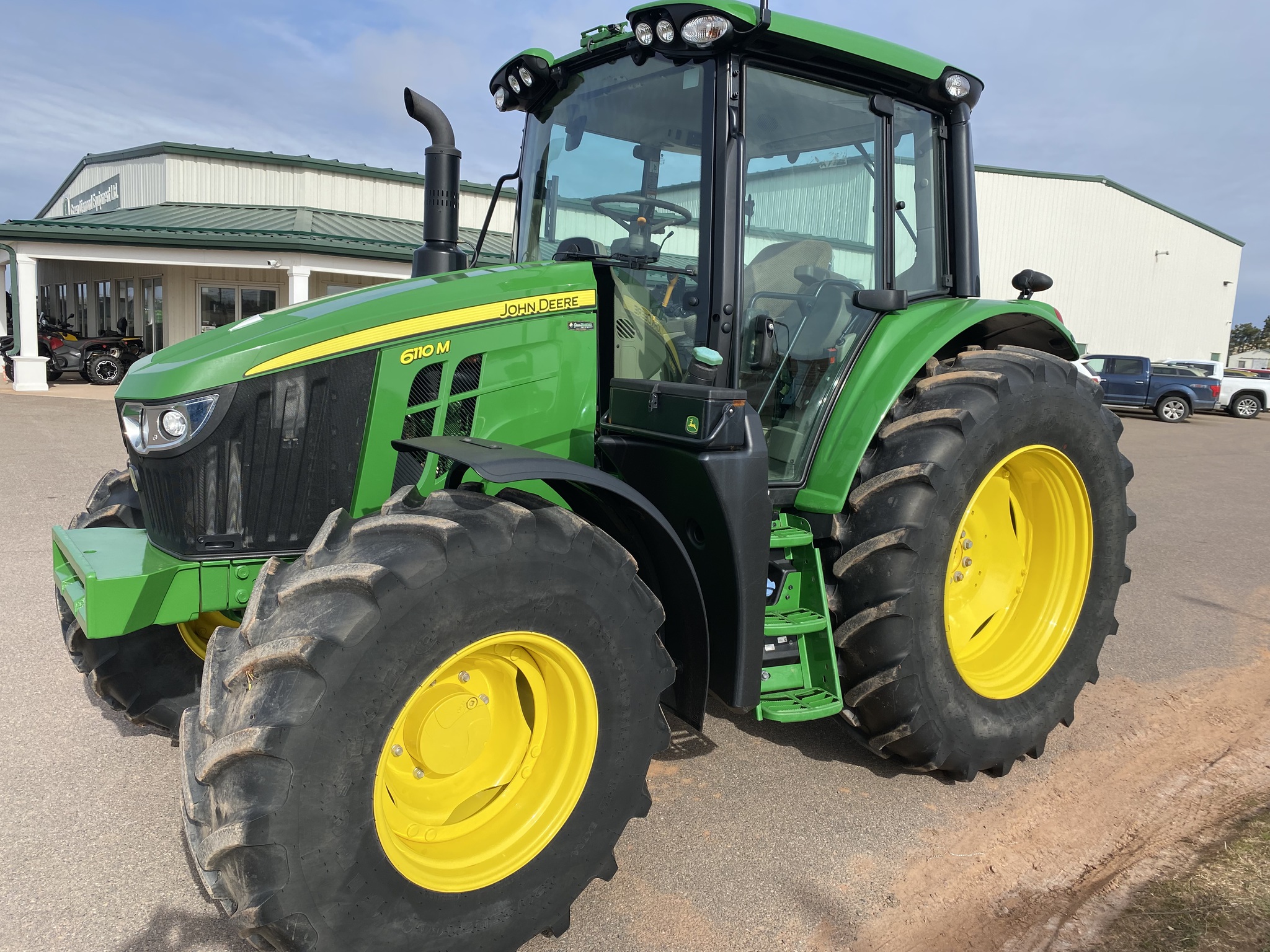 2023 John Deere 6110M Image 1
