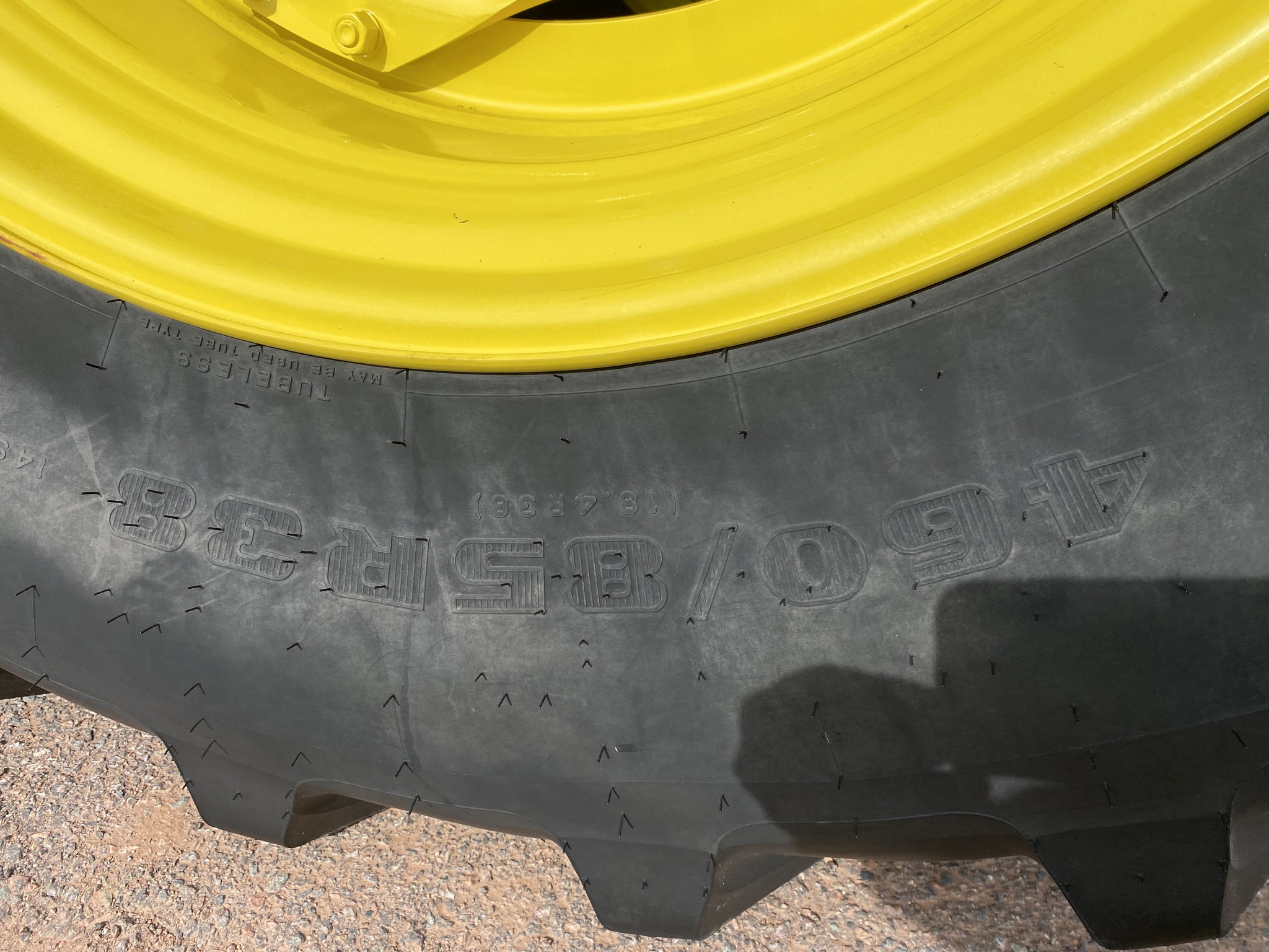 2023 John Deere 6110M Image 17