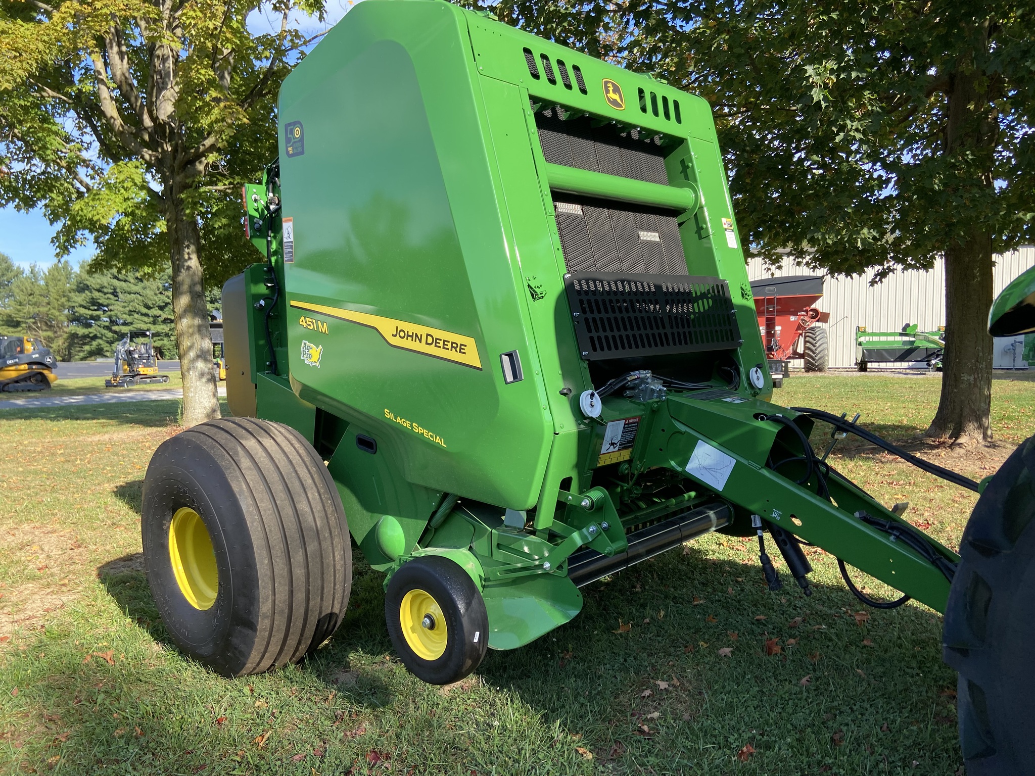 2025 John Deere 451M Image 5