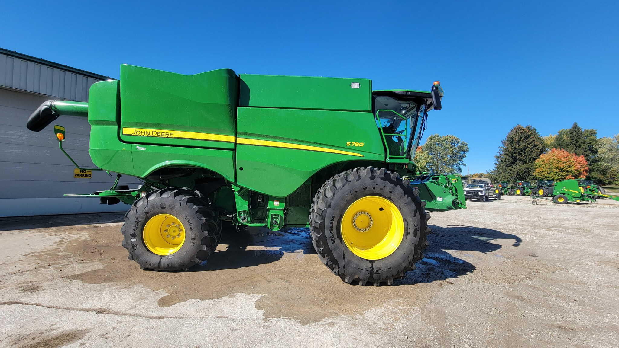 2019 John Deere S780 Image 8