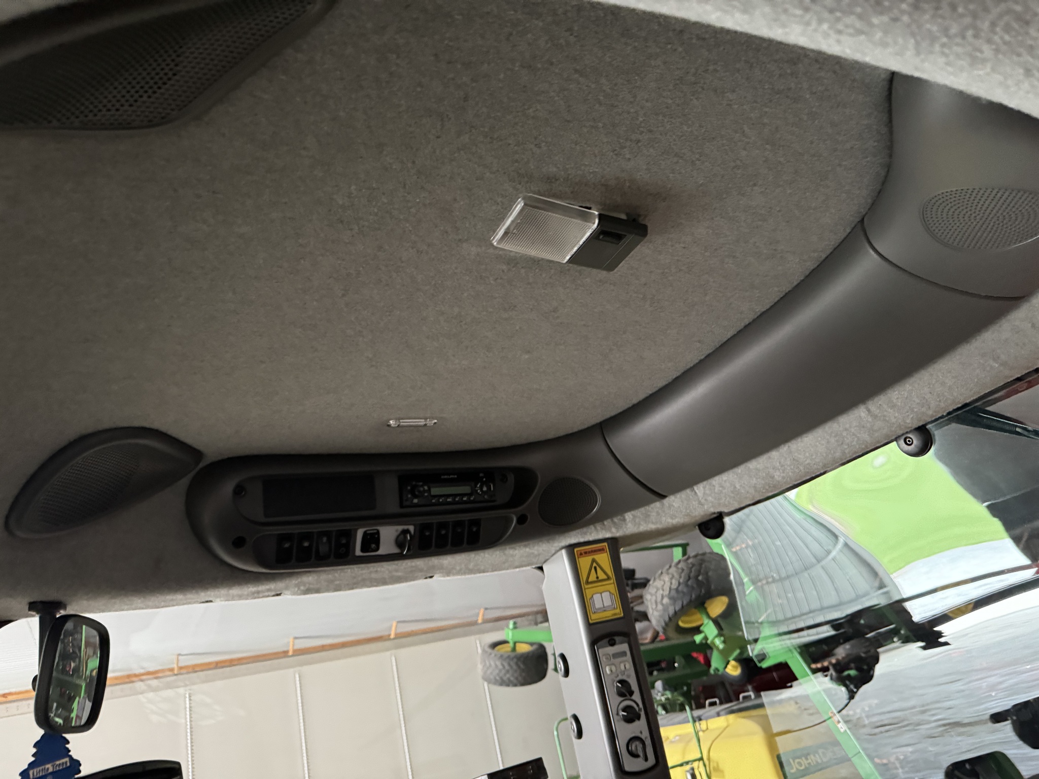 2013 Challenger MT765D Image 11