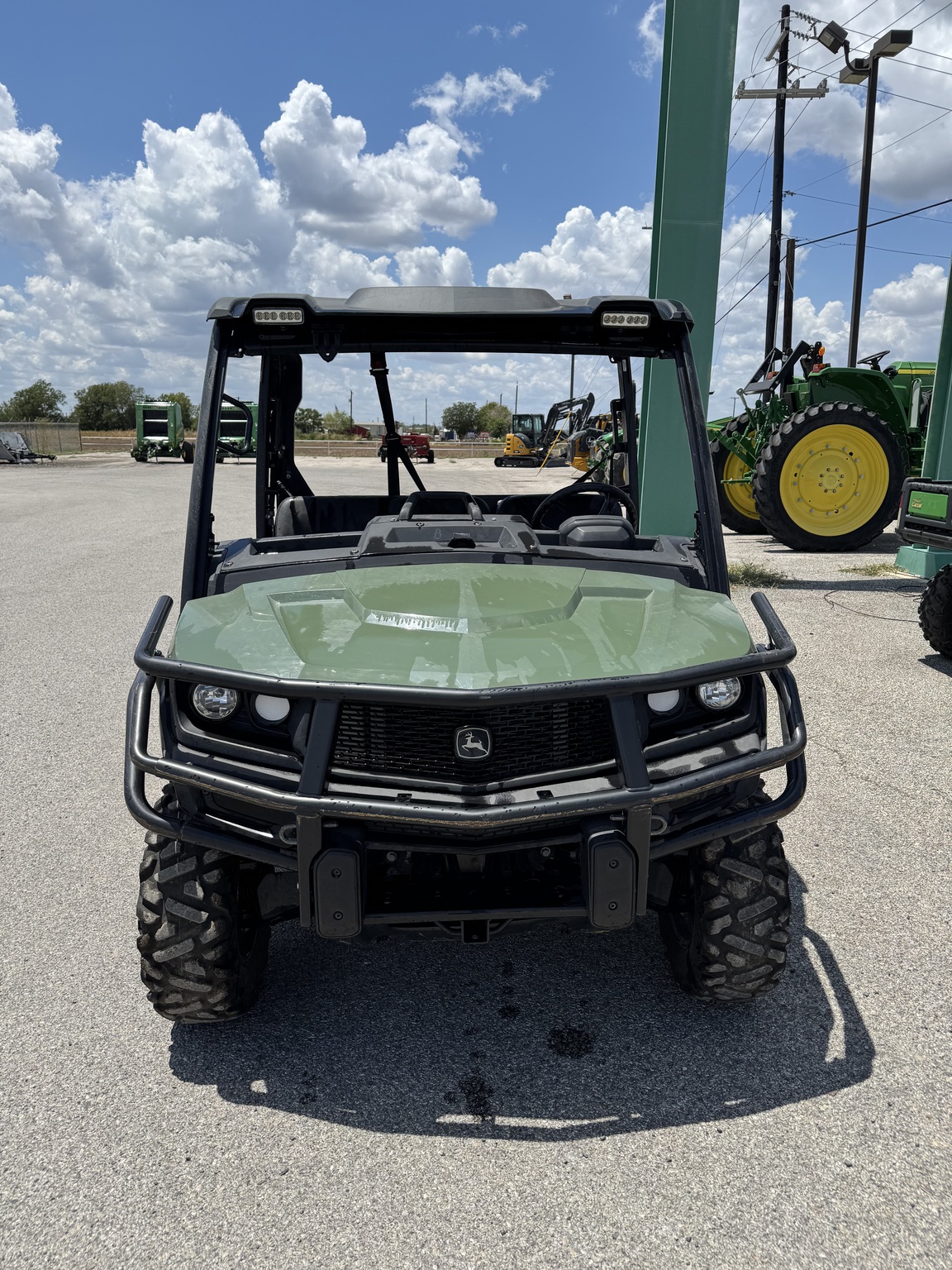 2023 John Deere XUV 835M Image 2