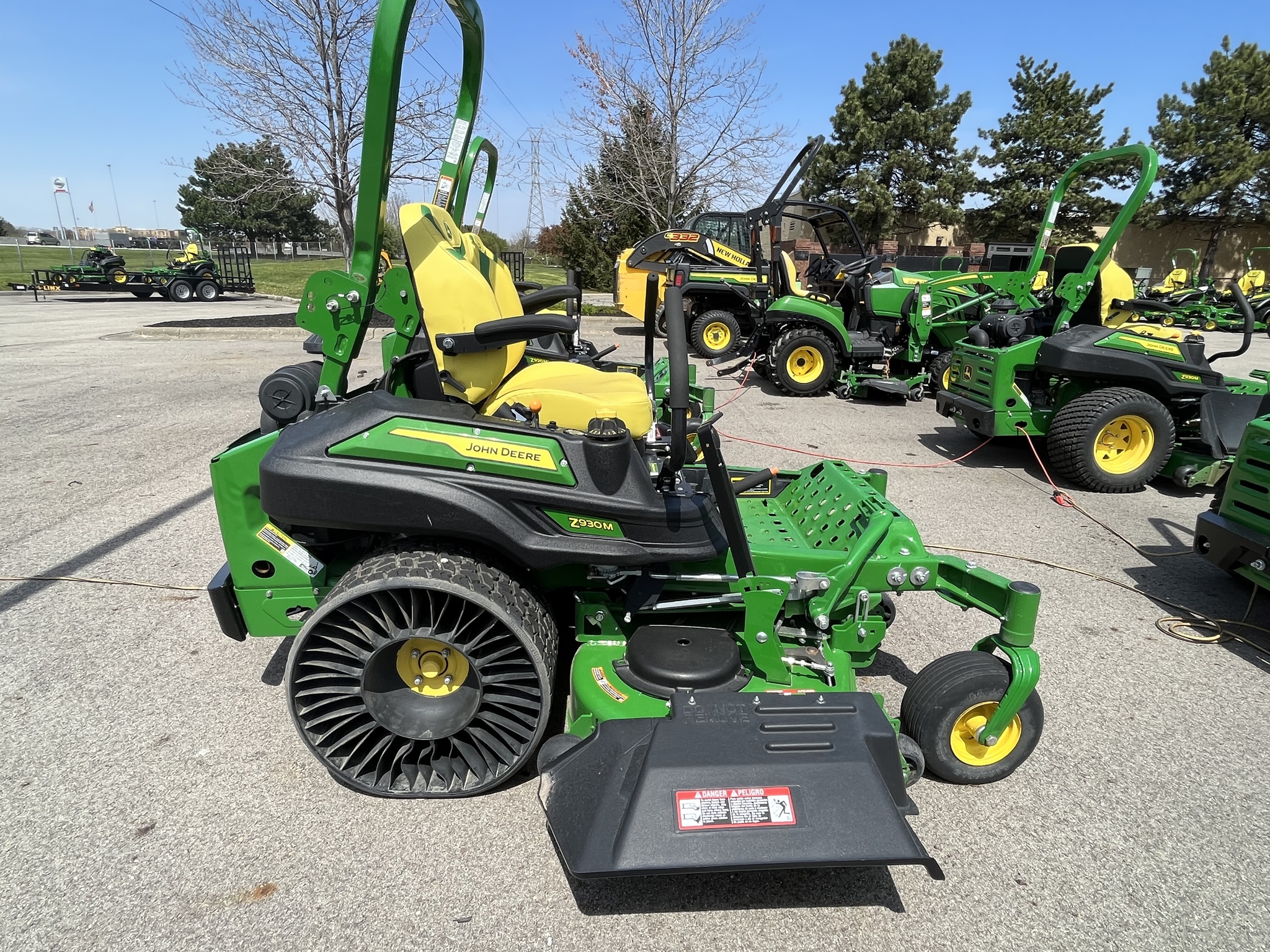 2023 John Deere Z930M - Zero-Turn Mowers - Hilliard, OH