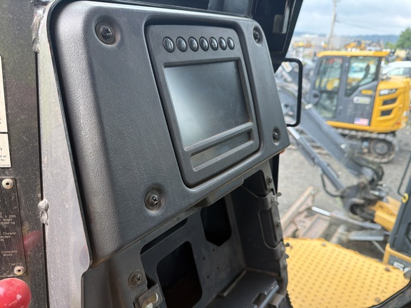 2015 John Deere 1050K