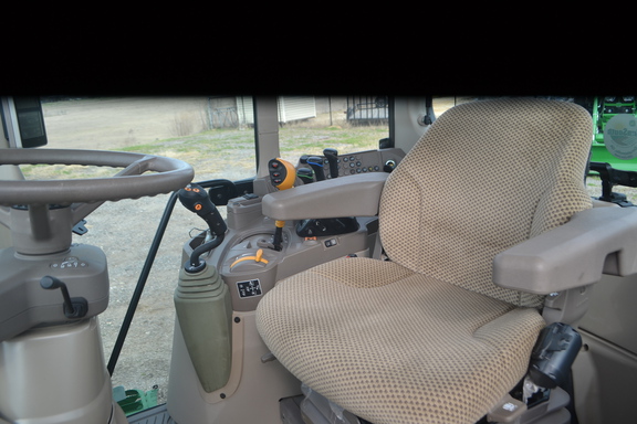 2024 John Deere 6145M Photo 9