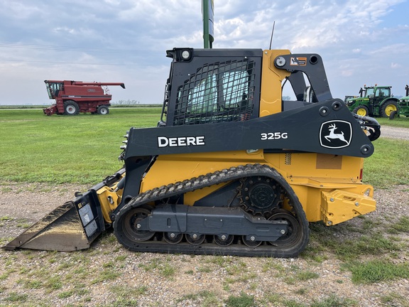2023 John Deere 325G - Photo8