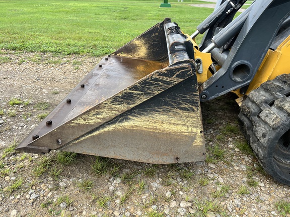 2023 John Deere 325G - Photo31