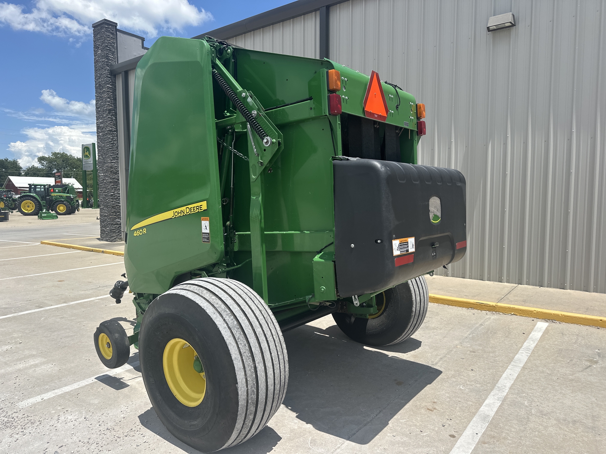 2018 John Deere 460R Image 9