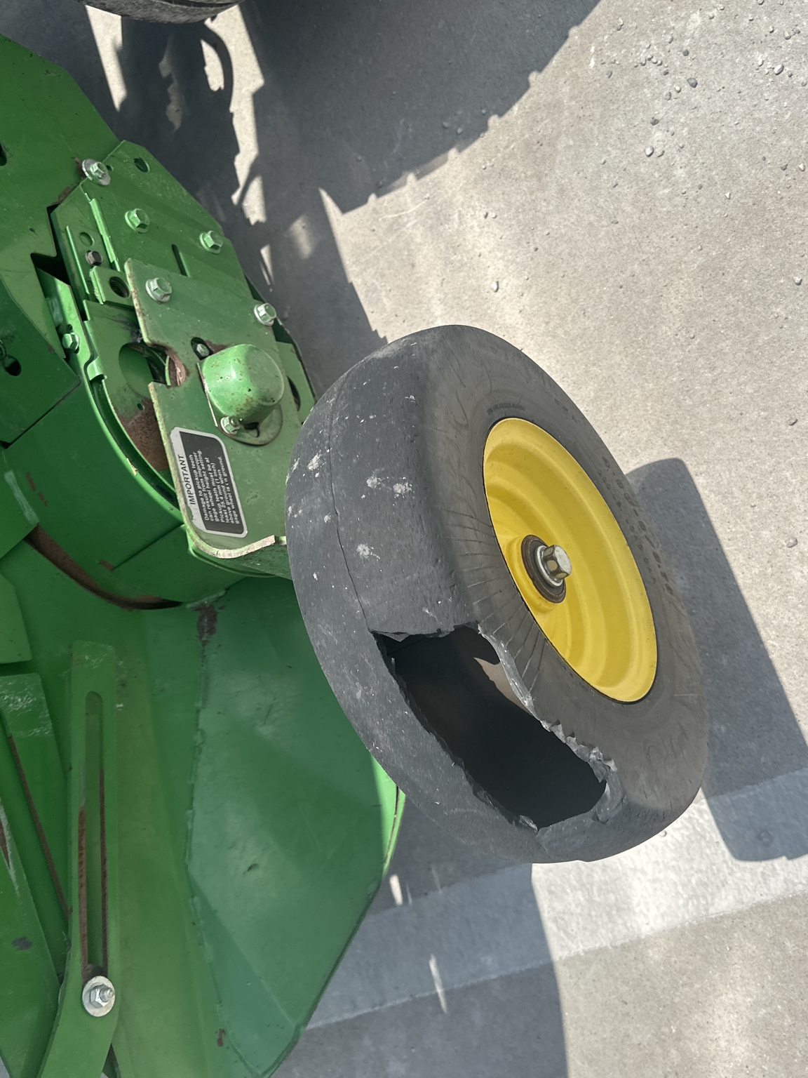 2018 John Deere 460R Image 27