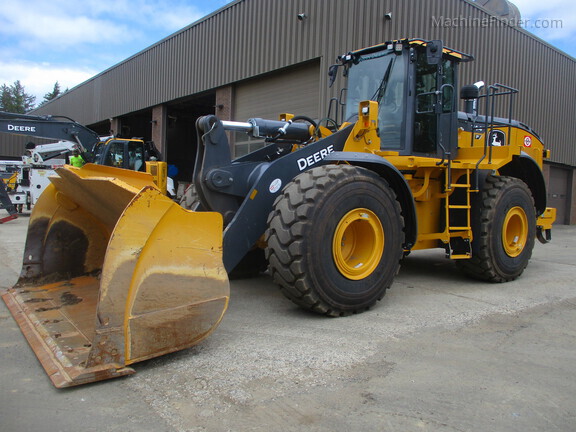 744 X-Tier | Wheel Loader | John Deere