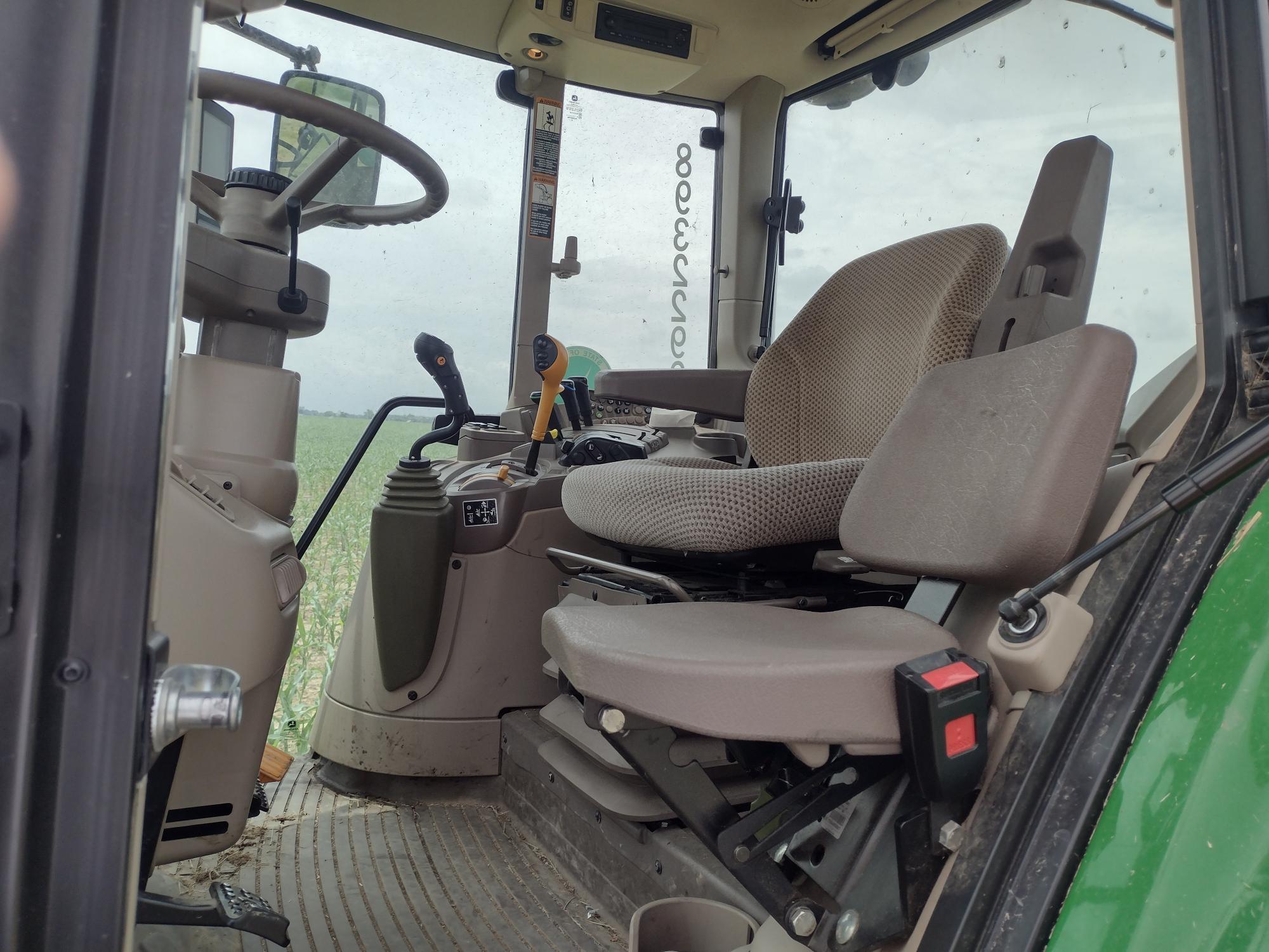 2021 John Deere 6120M Image 7