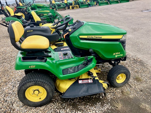 2018 John Deere X354 Image 2